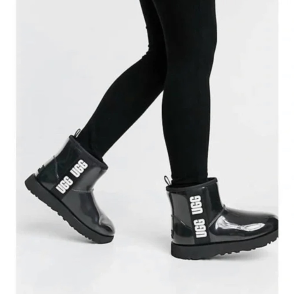 UGG Clear Mini Boots Black